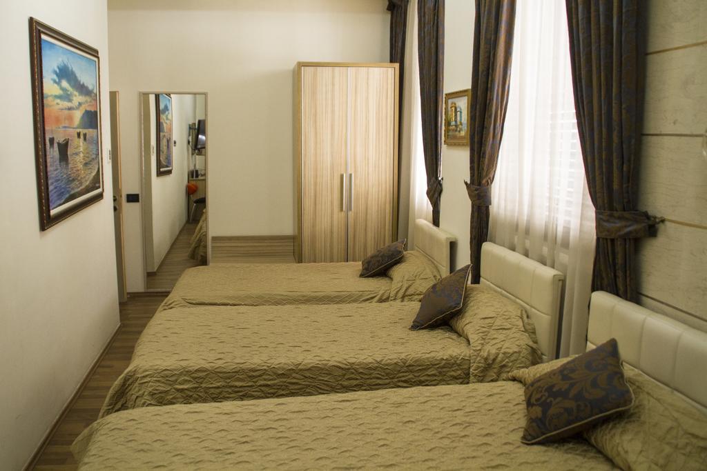 Comfort Tirana