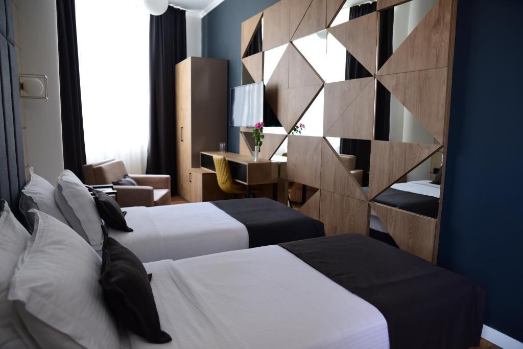 Comfort Hotel Tirana