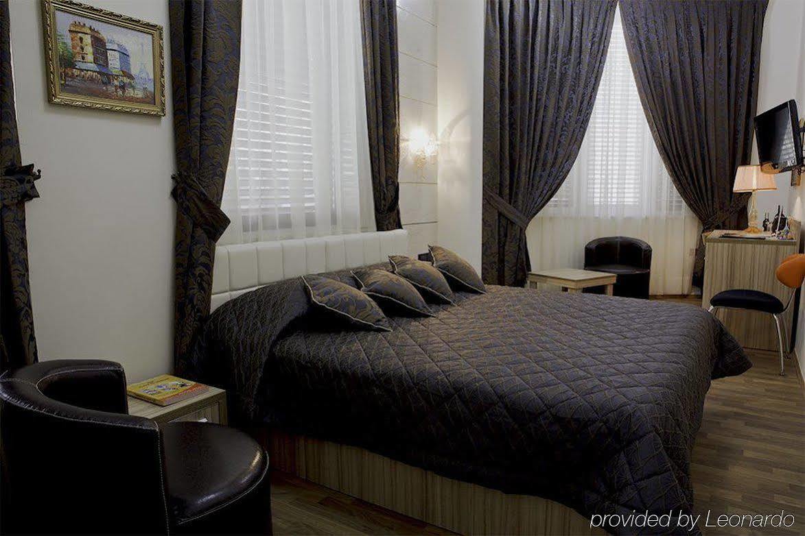 Comfort 4* Tirana