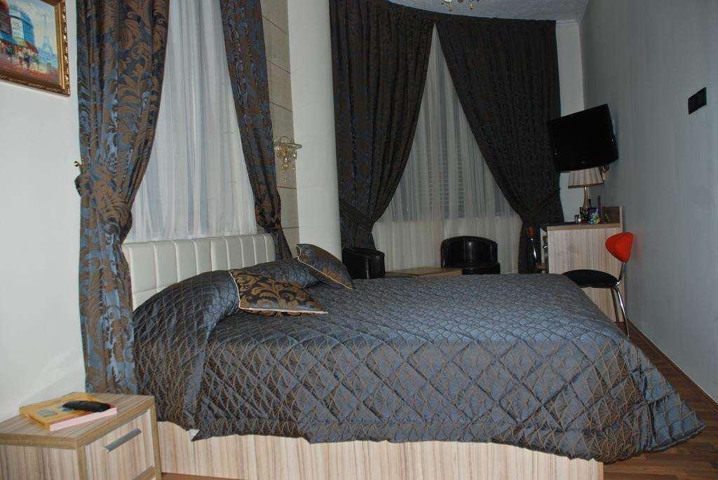 Comfort Hotel 4*